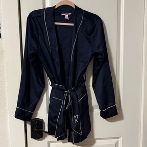 Victoria's Secret Midnight Blue Satin Robe with Ivory Piping